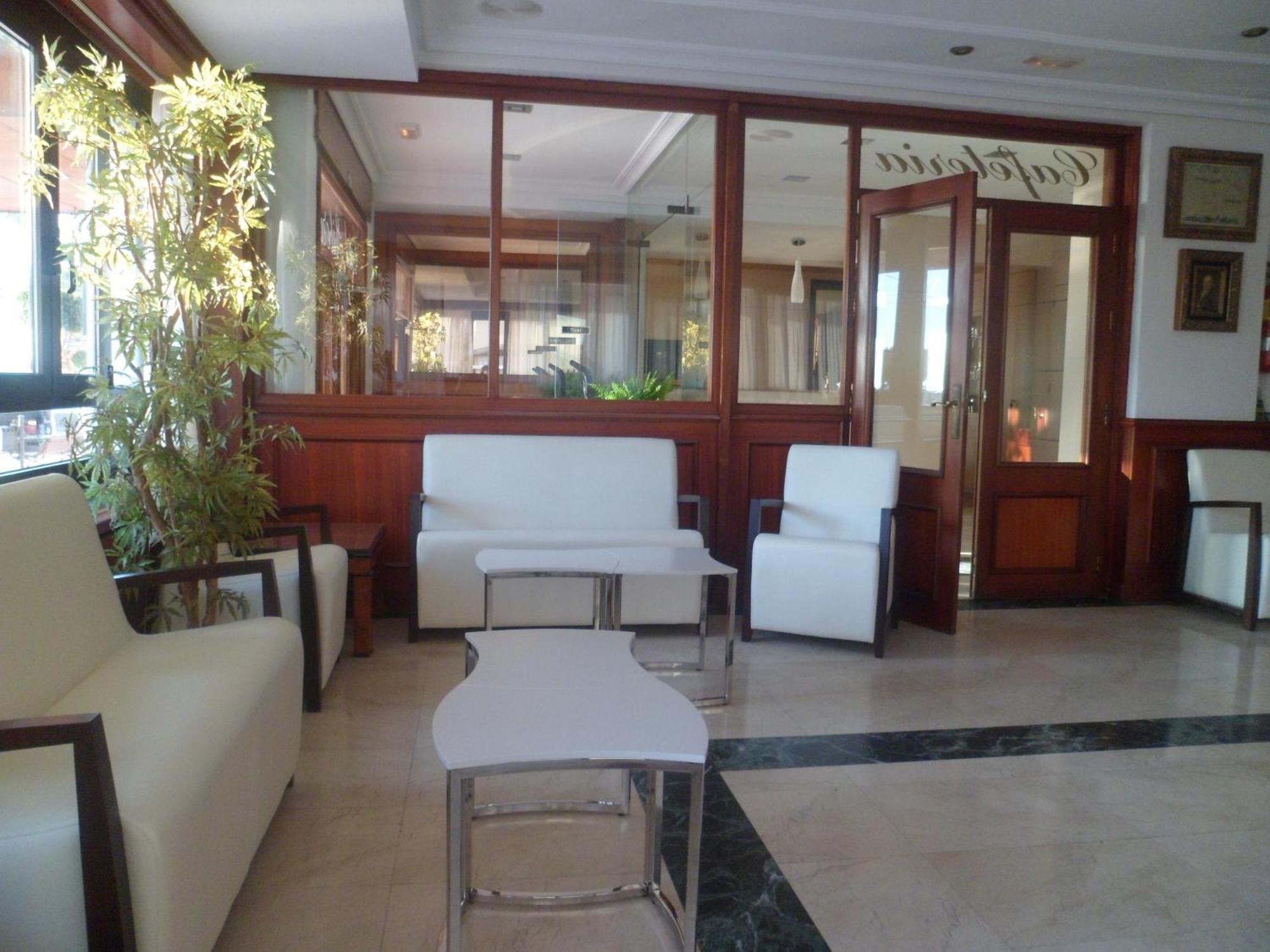Hotel Ribera Santiago De La Ribera Exterior photo